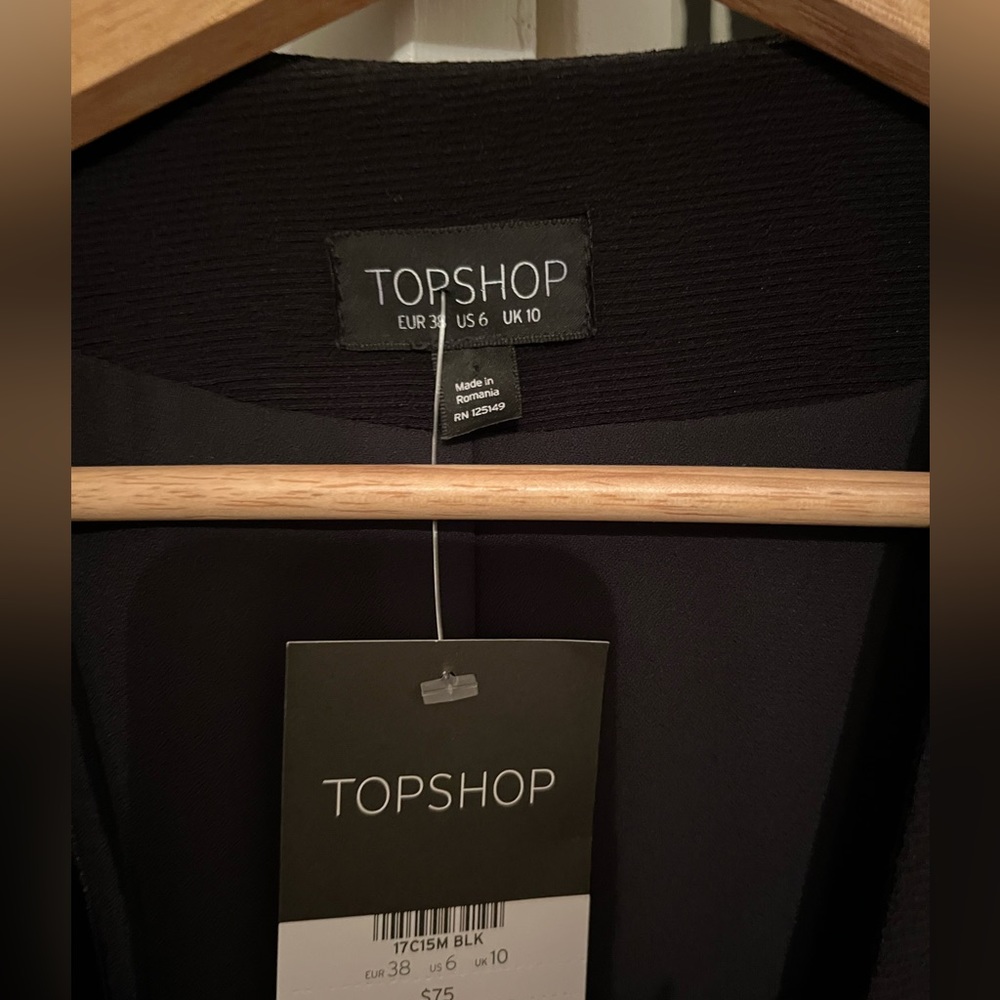 Cropped Jacket - Picture 2 of 3